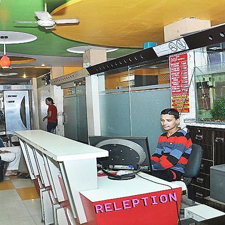 نانديد Hotel Talha Residency المظهر الخارجي الصورة